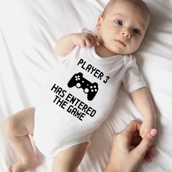 Baby Mädchen Kleidung-Funny Infant Baby Strampler-Spieler 3 Hat Das Spiel Eingegeben Print Kurzarm Kleidung Kleinkind Junge Mädchen Overall